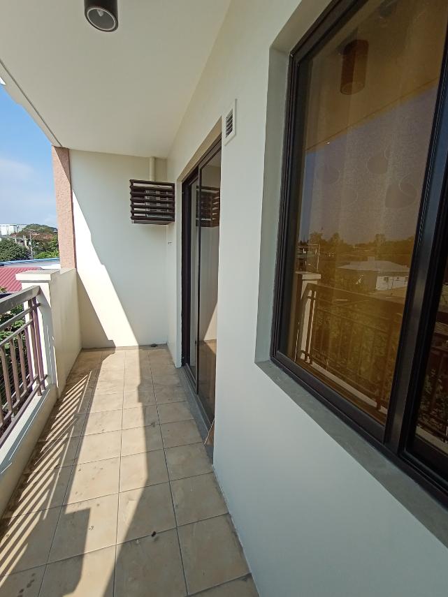Siena Park Residences Lavender Semi-furnished 2 Bedroom02