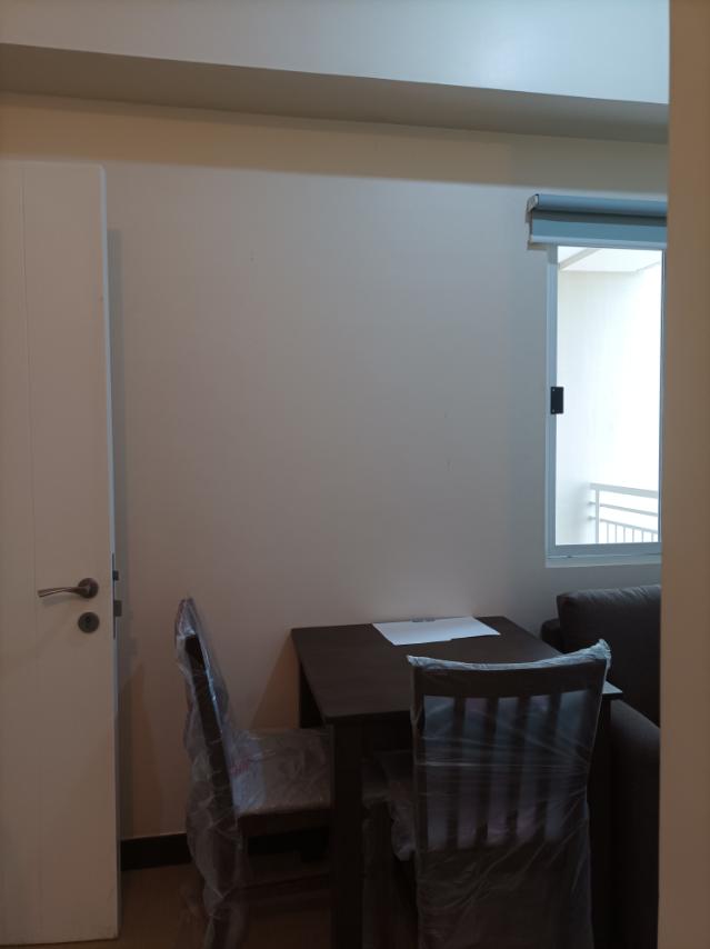 Torre De Manila Torre De Manila Semi-furnished 1 Bedroom04