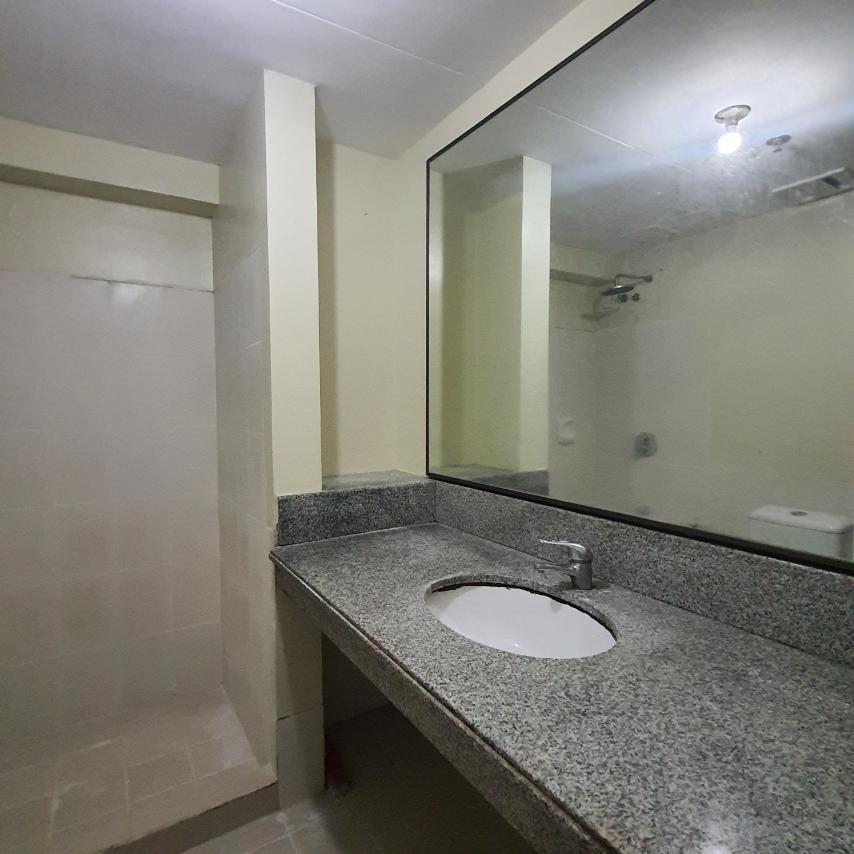 Zinnia Towers North Tower Bare Unit 2 Bedroom07