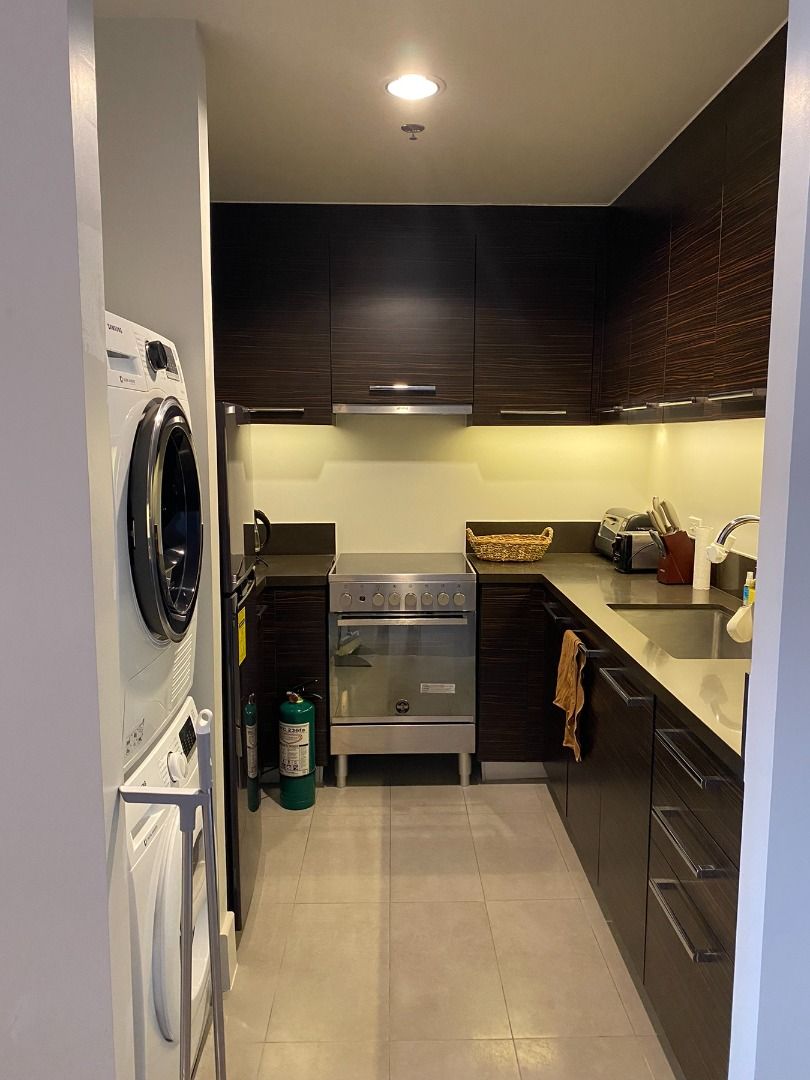 "For Rent: 1BR Fully Furnished in The Lincoln Tower, Rockwell, Makati City"07