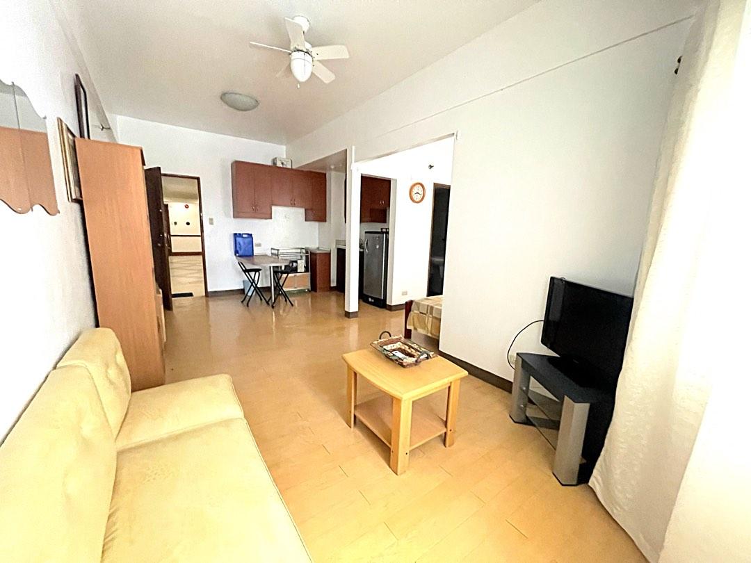 Eastwood Condo for Rent06