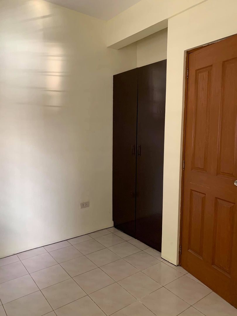 "Apartment for rent Sta. Ana, Manila (Near Puregold Makati)"03