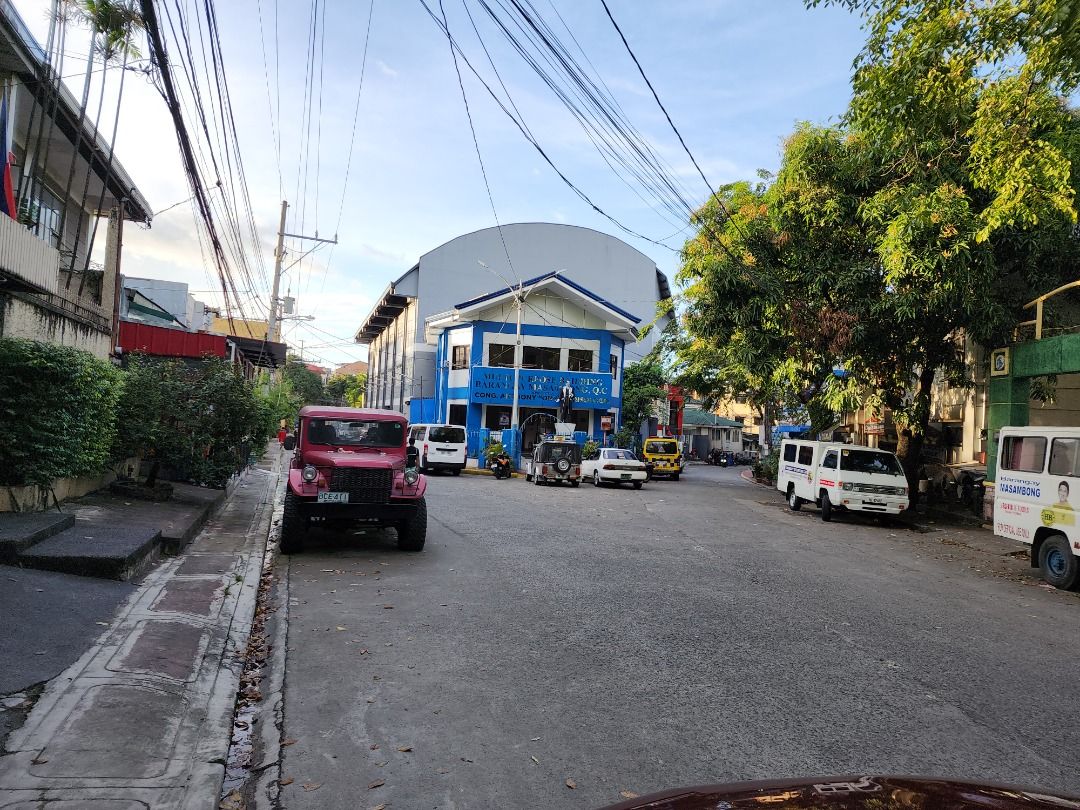 NEW BIG 2 BEDROOM QUEZON CITY NEAR FRISCO02