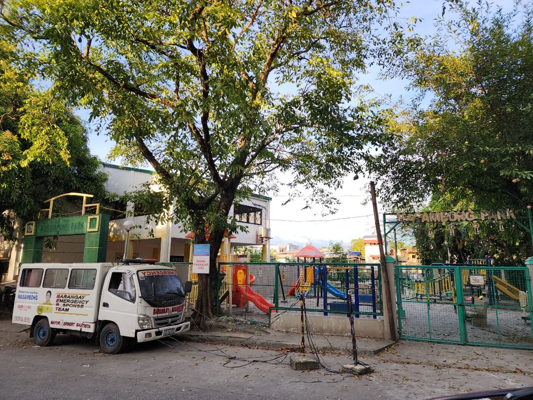 NEW BIG 2 BEDROOM QUEZON CITY NEAR FRISCO09