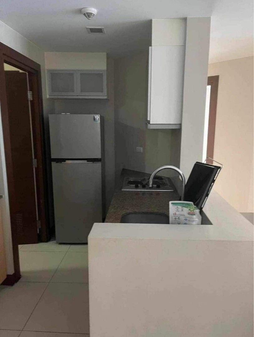2BR MAKATI For RENT: THREE CENTRAL03