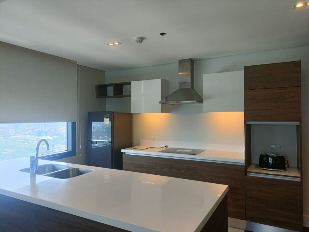 FULLY FURNISHED 1BR CONDO IN GARDEN TOWERS 204
