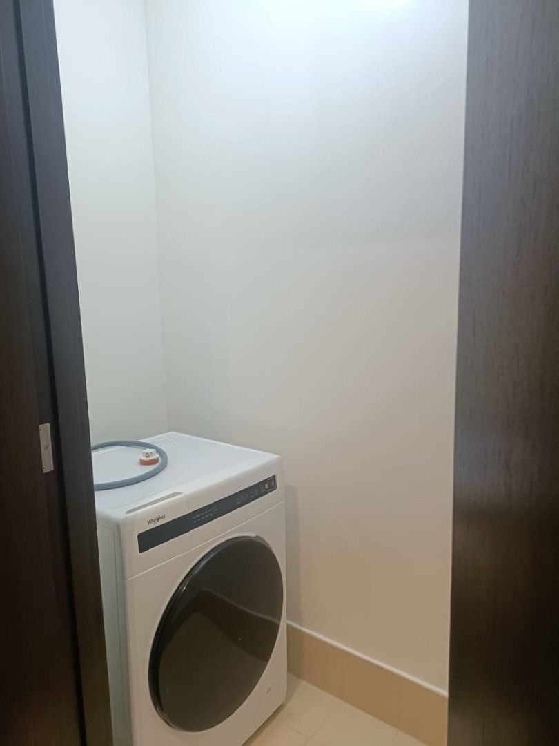 FULLY FURNISHED 1BR CONDO IN GARDEN TOWERS 209