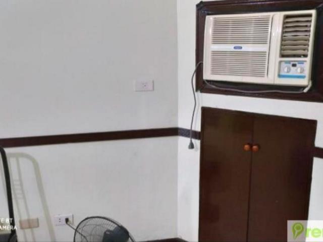 Studio Unit Condo Skyway Twin Tower Condominium for Lease Rent Oranbo06