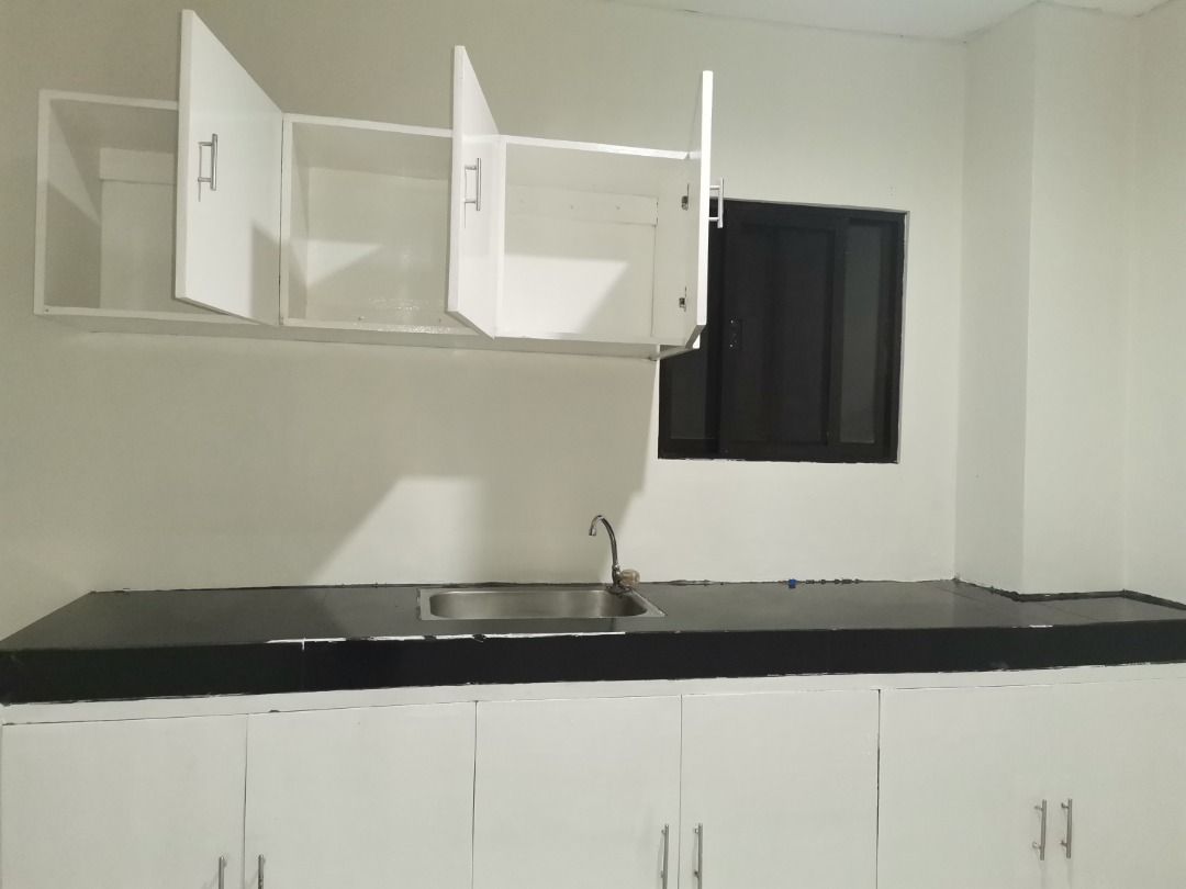 "1Bedroom Apartment for rent in Brgy. Rizal  Makati near McKinley,BGC,C5"09