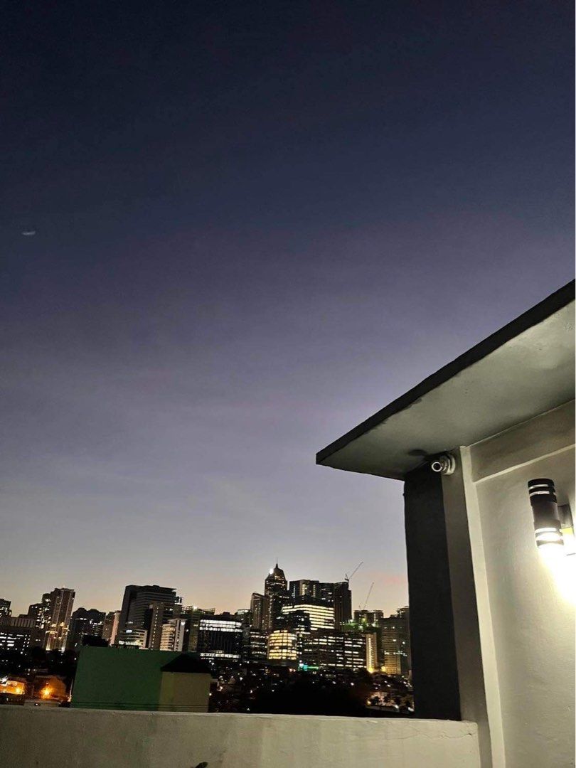 "Master Bedroom in House for Rent in Pineda, Pasig"03