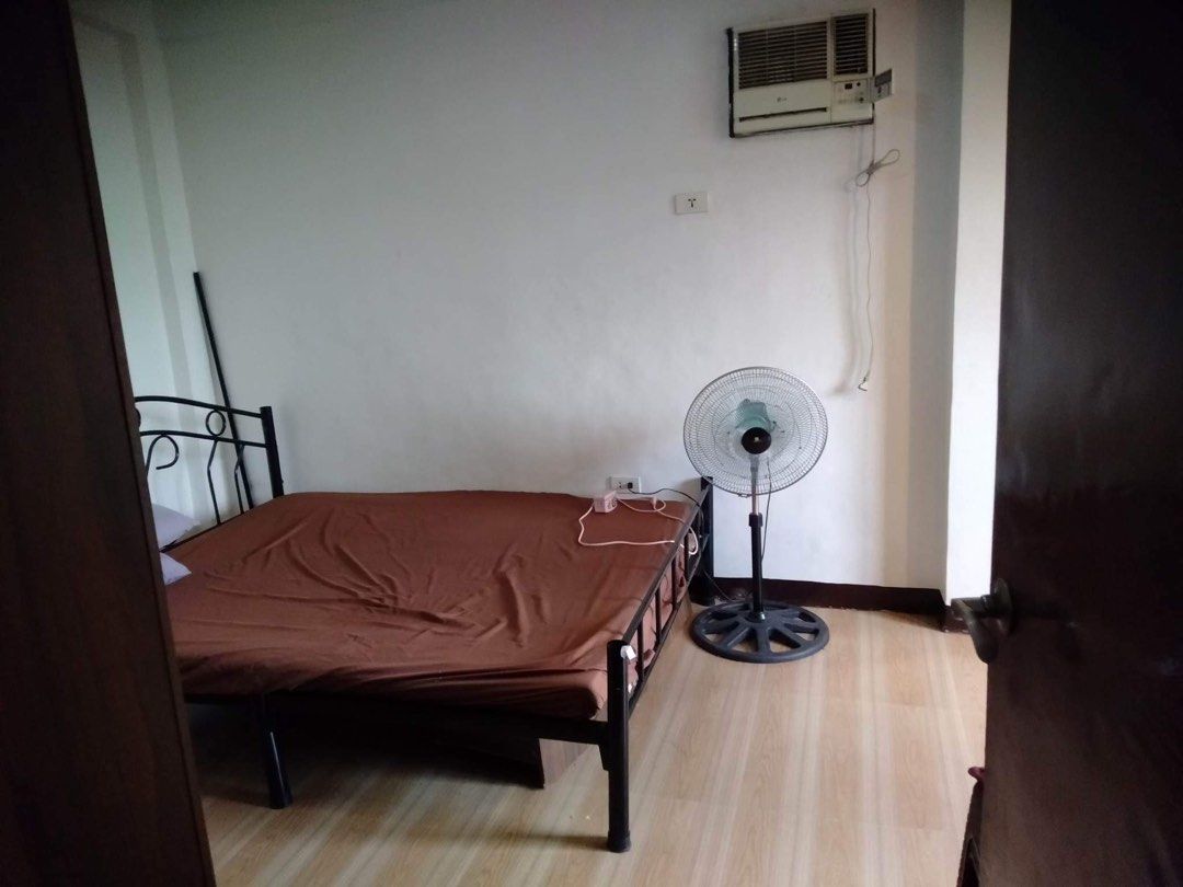 "Master Bedroom in House for Rent in Pineda, Pasig"05