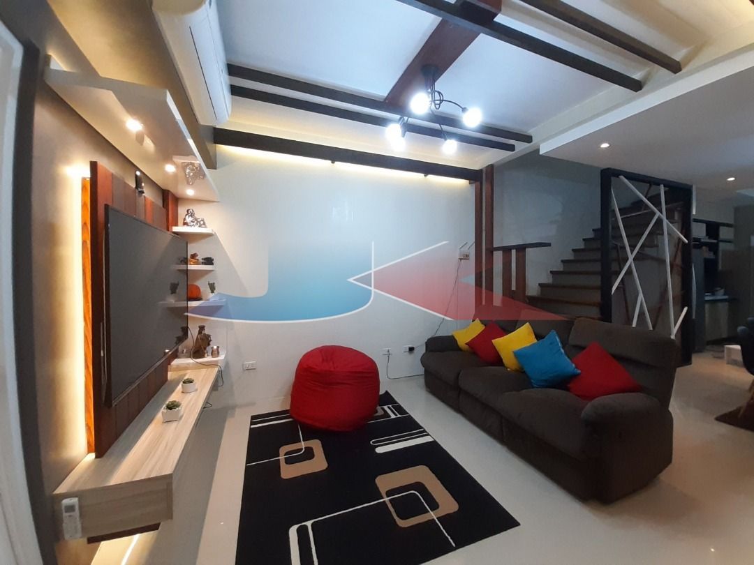 "2 STOREY SINGLE ATTACHED FULLY FURNISHED HOUSE FOR RENT FEU REGALADO, FEU DILIMAN, DAHLIA, COMMONWEALTH AVENUE, QUEZON CITY"06