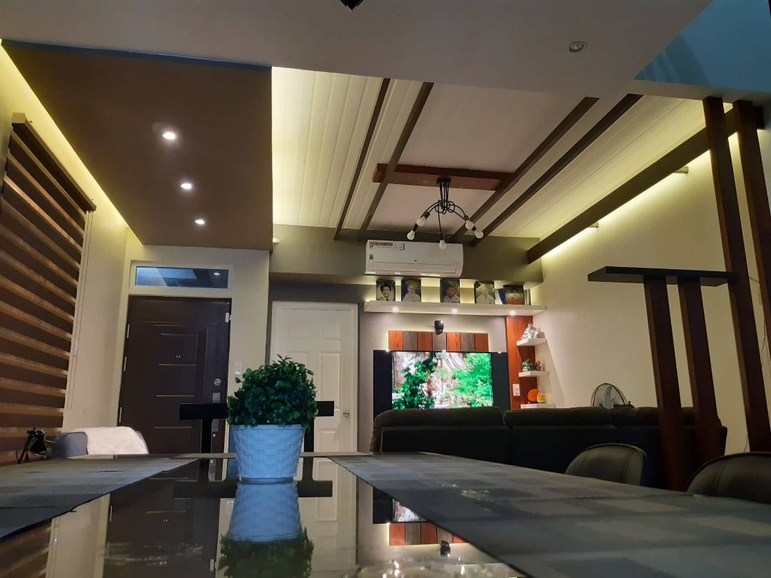 "2 STOREY SINGLE ATTACHED FULLY FURNISHED HOUSE FOR RENT FEU REGALADO, FEU DILIMAN, DAHLIA, COMMONWEALTH AVENUE, QUEZON CITY"09