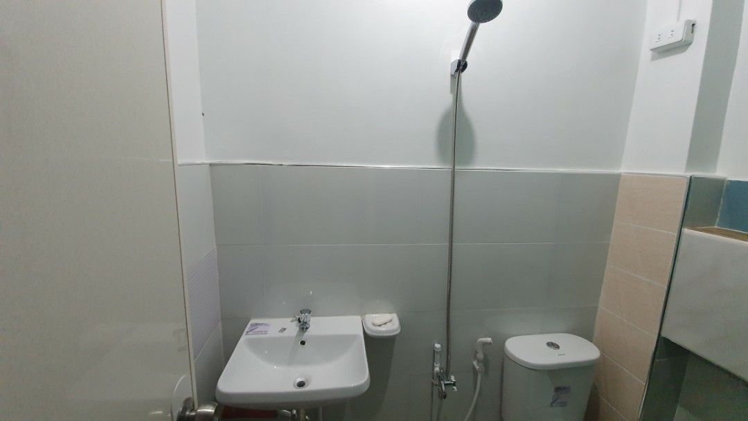 Room 4 Rent05