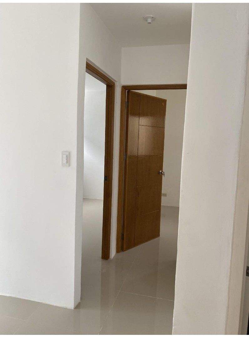 "Apartment for rent, multinational village"04