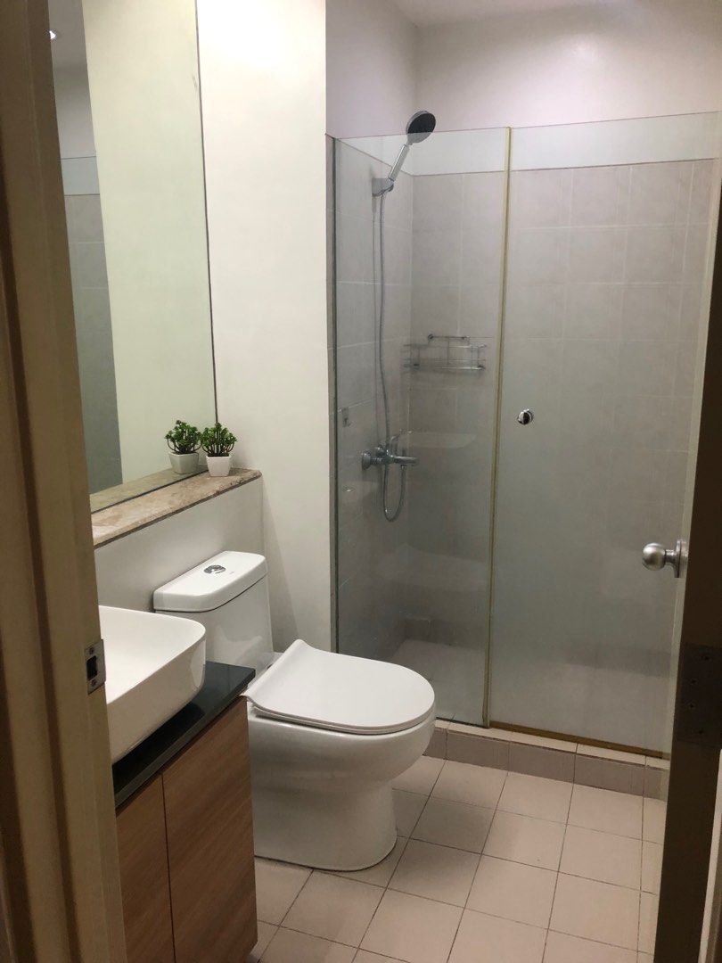 One Legazpi park studio unit for rent02