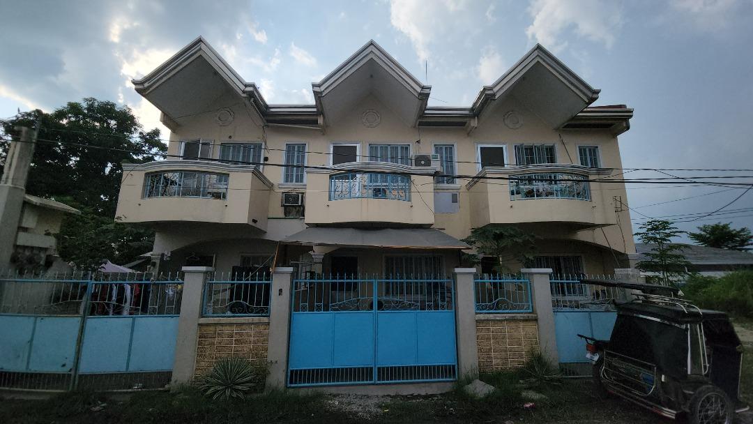 2-Story 3 Unit Apartment for Sale!01