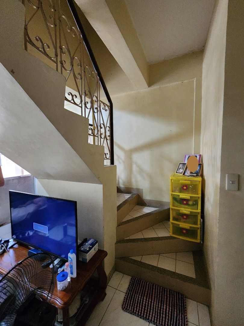 2-Story 3 Unit Apartment for Sale!05