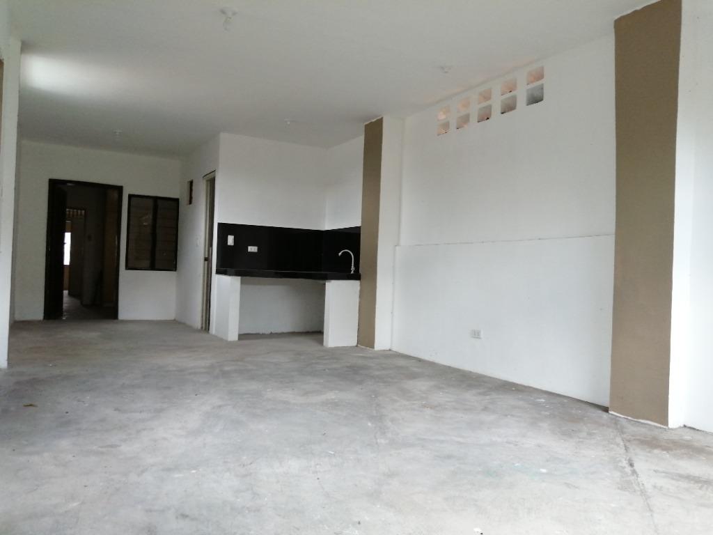 COMMERCIAL APARTMENT FOR LEASE01