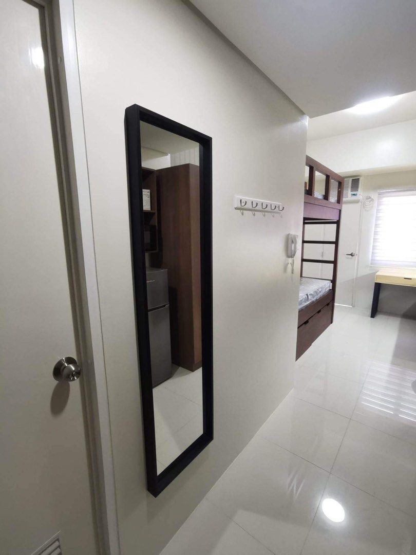 for rent in 3 TorreLorenzo across De LaSalle st. benilde along p. ocampo st. Malate  manila05