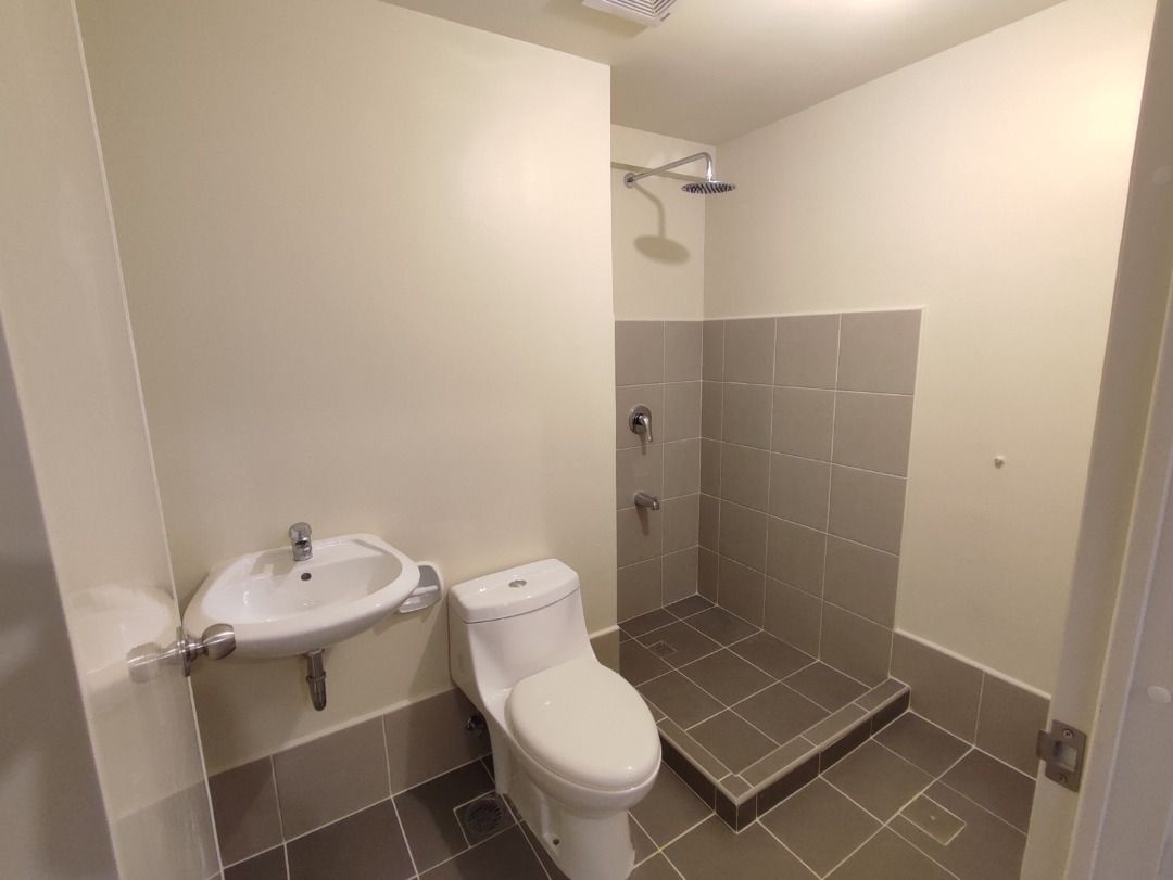 FOR SALE: 1BEDROOM UNIT IN AVIDA TOWERS TURF BGC07