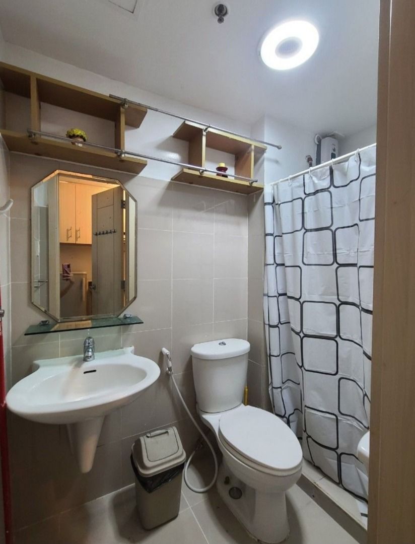 "For Rent, 1BR Semi-furnished, SMDC Grass Residences (near SM North EDSA, Quezon City)"10