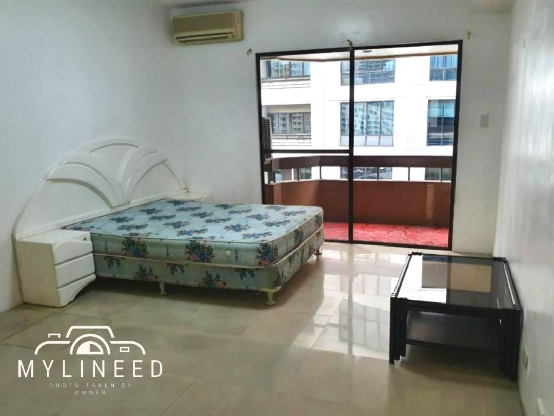 "150 sq.m. 2-BR Condo Unit + Parking for Rent in LPL Manor, L.P. Leviste Street, Makati"05