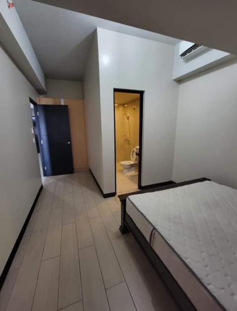 Condo For Rent in Salcedo Skysuites Makati City06