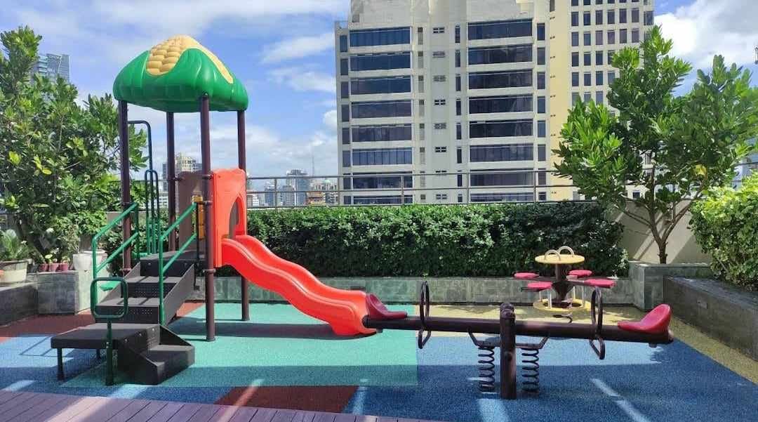 Condo For Rent in Salcedo Skysuites Makati City09