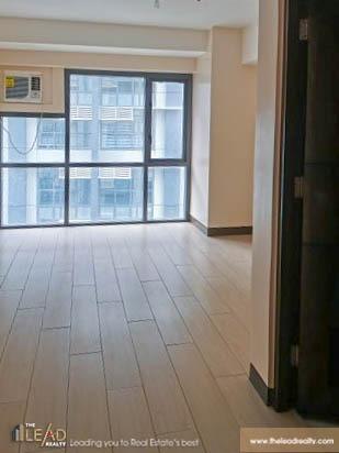 3BR Condominium FOR LEASE in Viceroy Residence McKinley Hill02