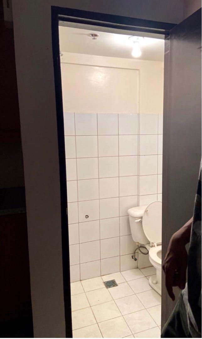 2 Bedroom 2-floor Condo Unit (Las Piñas)04