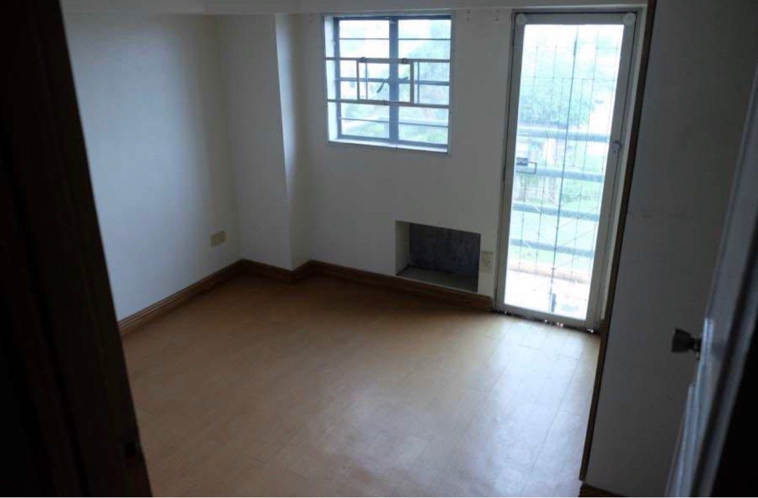 2 Bedroom 2-floor Condo Unit (Las Piñas)07