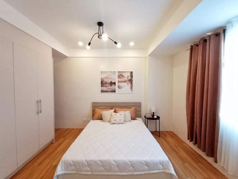 4 BR & 3 T&B in Quezon City05