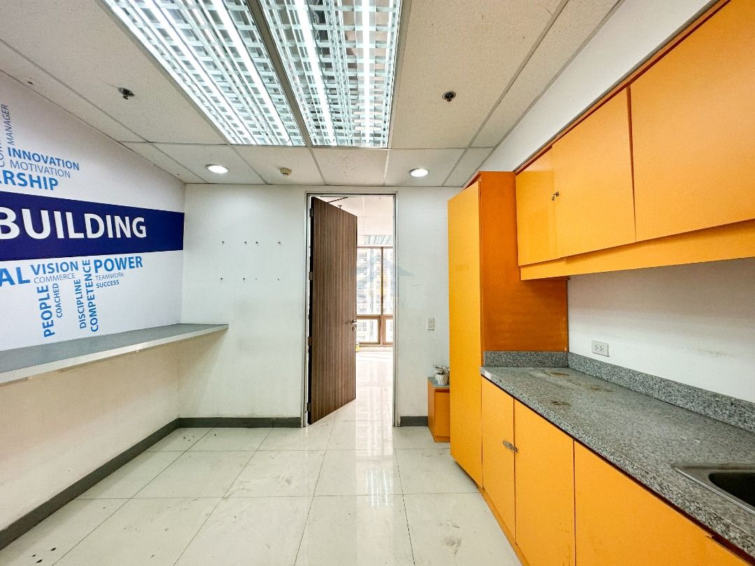 SycipLaw Center Office in Makati for Rent | Fretrato ID: CA15206
