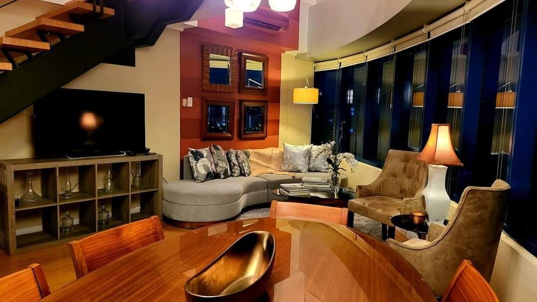 FOR SALE: 2 BEDROOM IN ONE ROCKWELL WEST07