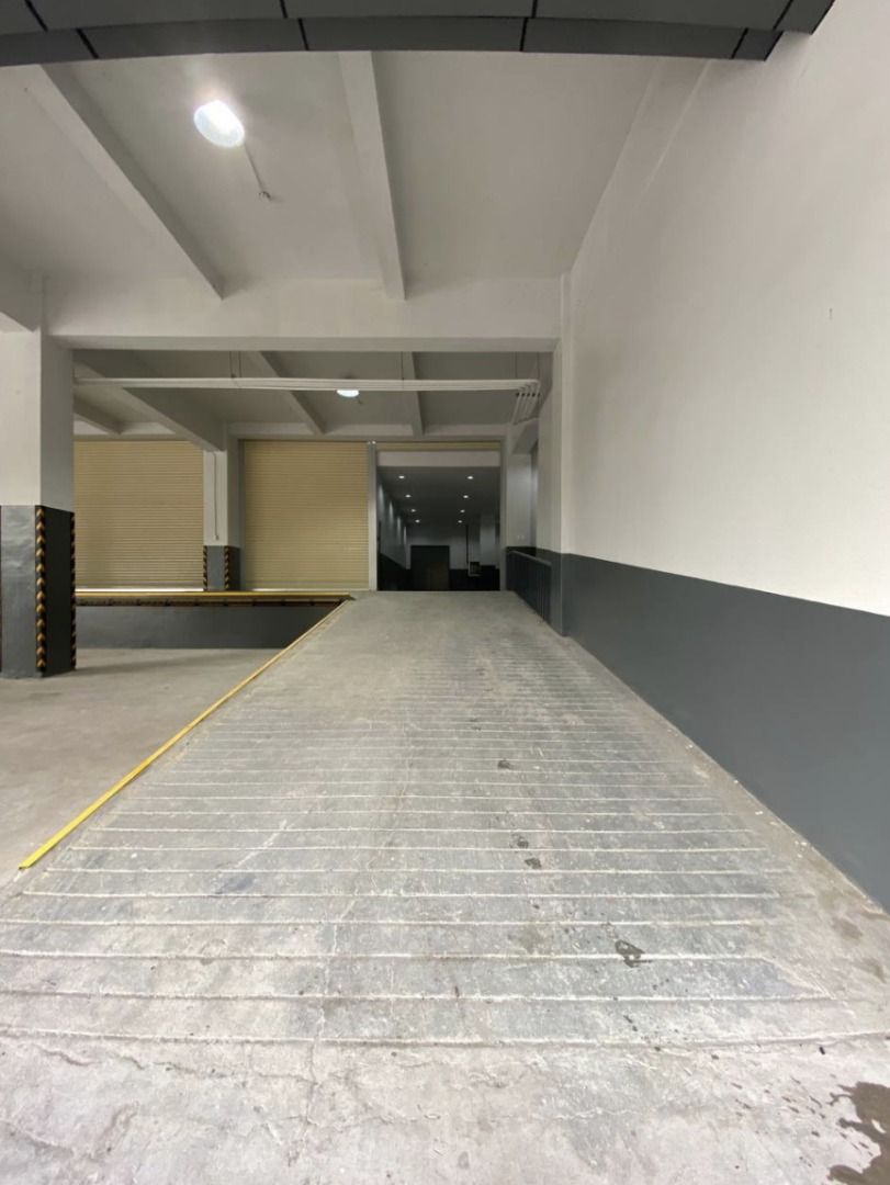 4 Storey Office Warehouse in Queensway Commercial Center Parañaque City Warehouse for Rent | Fretrato ID: IR14804