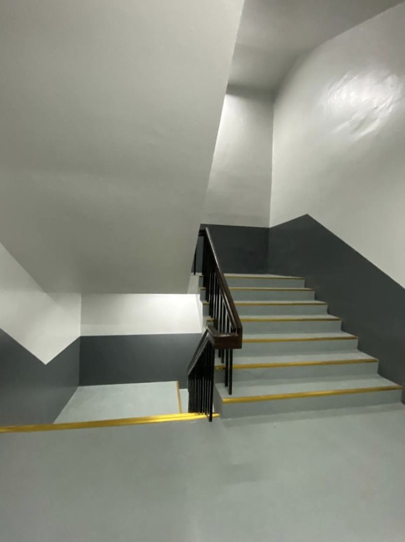 4 Storey Office Warehouse in Queensway Commercial Center Parañaque City Warehouse for Rent | Fretrato ID: IR14807