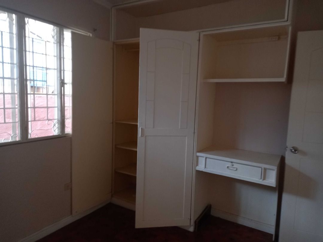 Bungalow 3br in BF Homes Paranaque City10