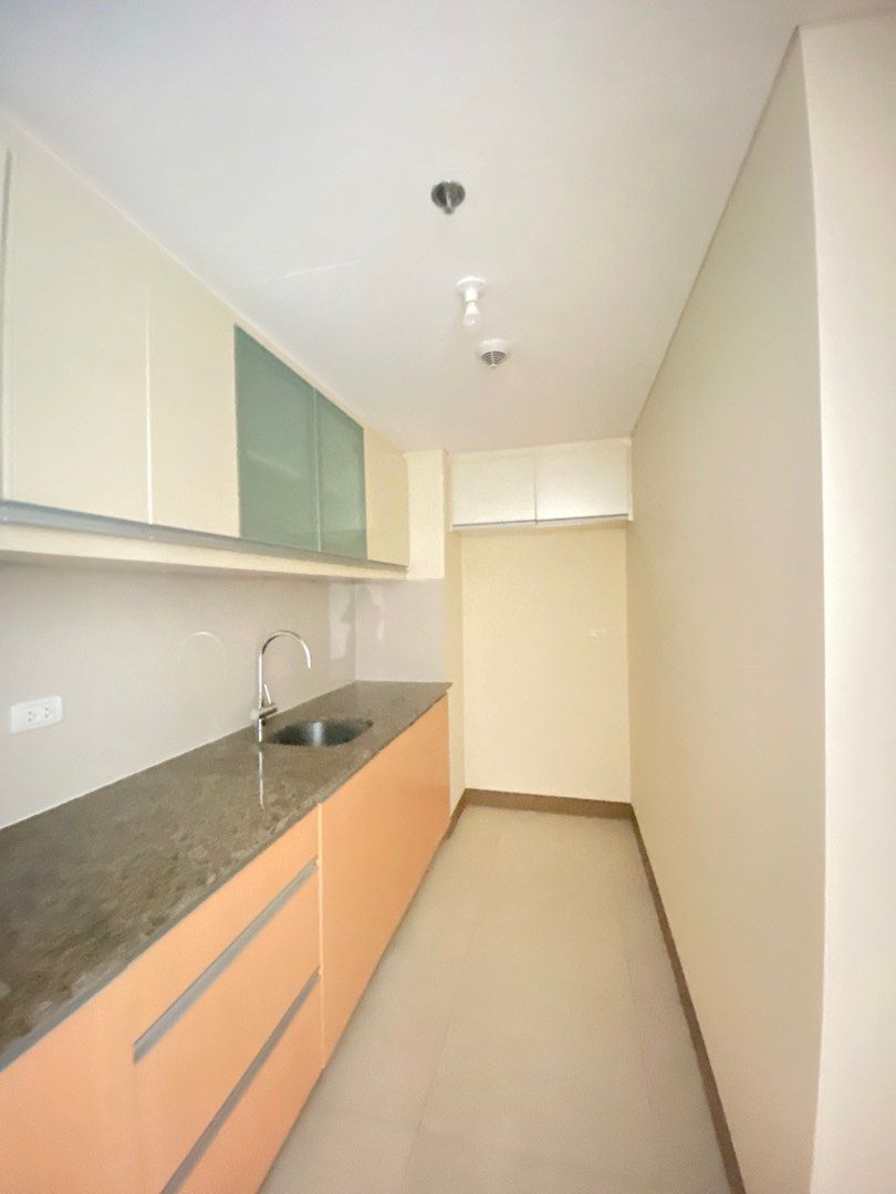1 Bedroom  BARE Condo for Rent in Newport Pasay Across Airport06