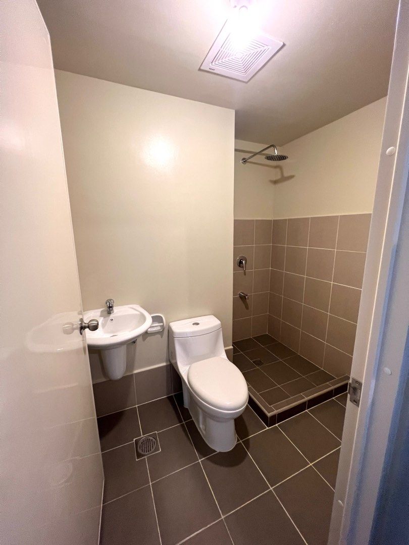 Avida BGC Turf 1BR for Rent05