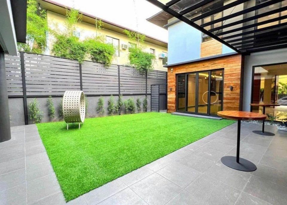 "For Sale: H&L in Loyola Grand Villas in Marikina, for P112M"04