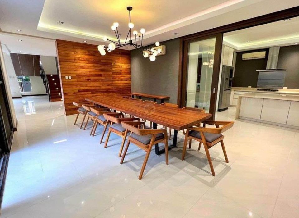 "For Sale: H&L in Loyola Grand Villas in Marikina, for P112M"06