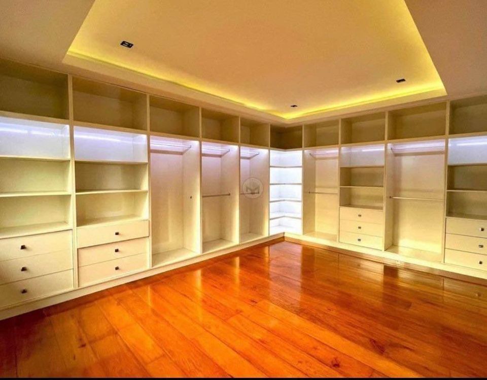 "For Sale: H&L in Loyola Grand Villas in Marikina, for P112M"10