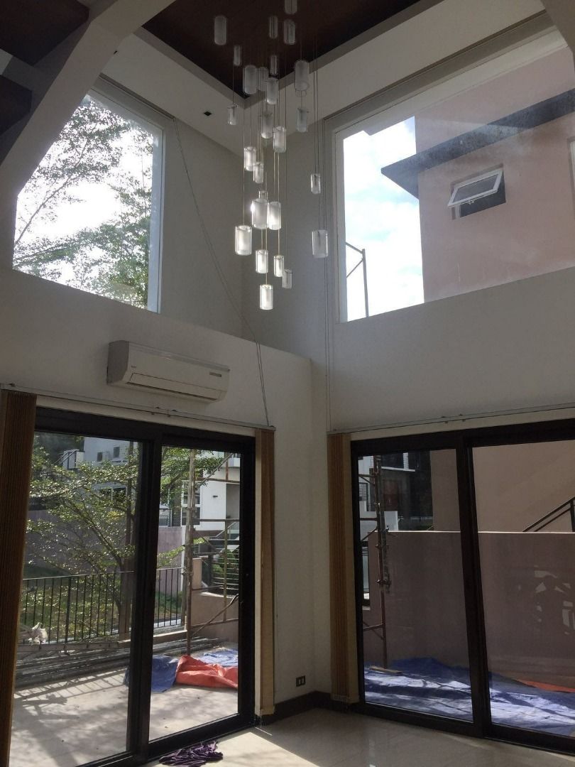 5 Bedroom House for Rent in Mckinley Hill Village03