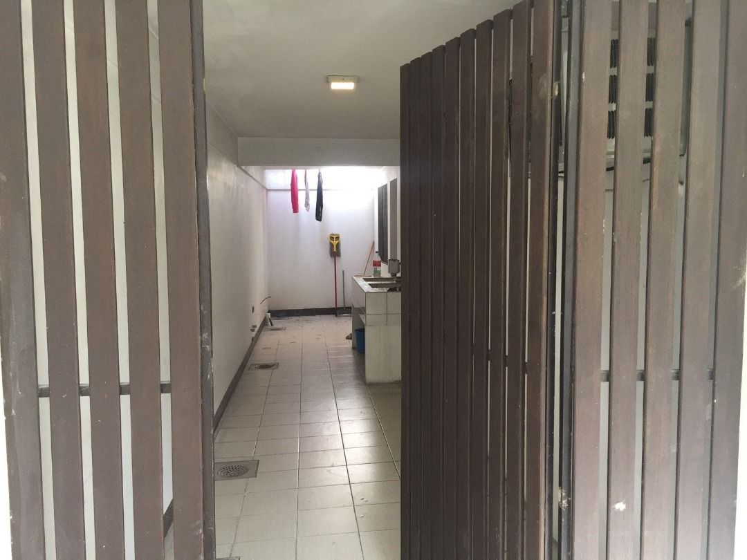 5 Bedroom House for Rent in Mckinley Hill Village06