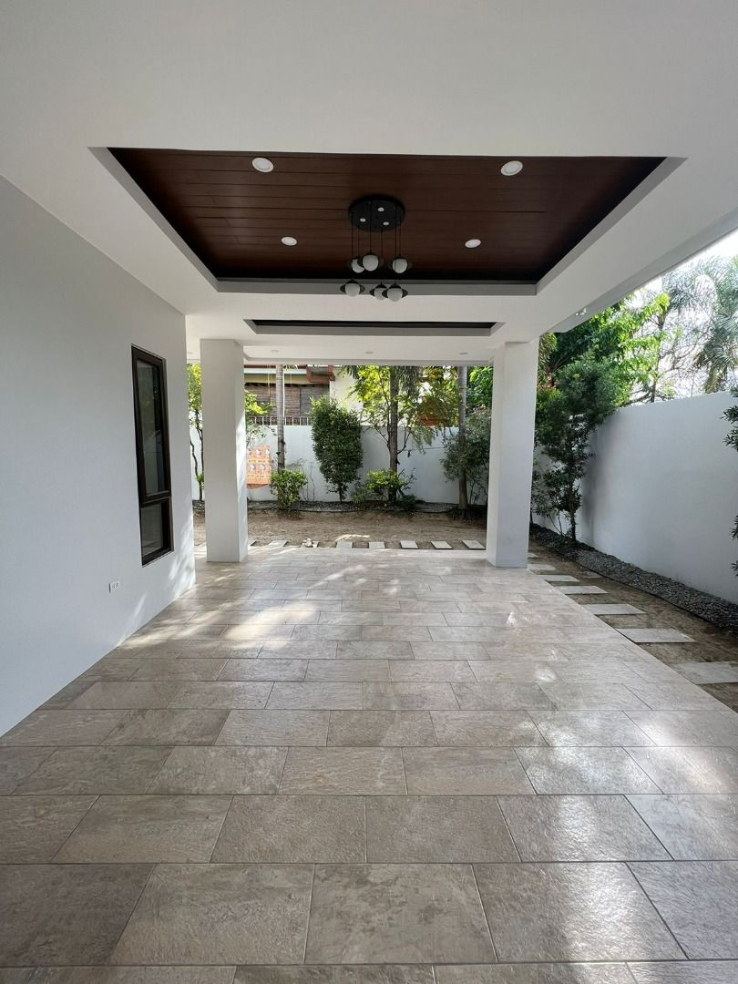 Brand New 6 Bedroom House Rent in Alabang Hills04