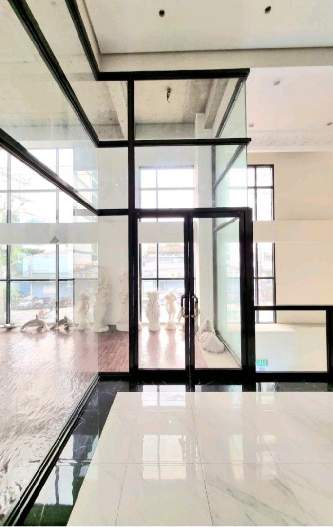 "Commercial/ Office  Space for Rent, Cubao, Quezon City"02