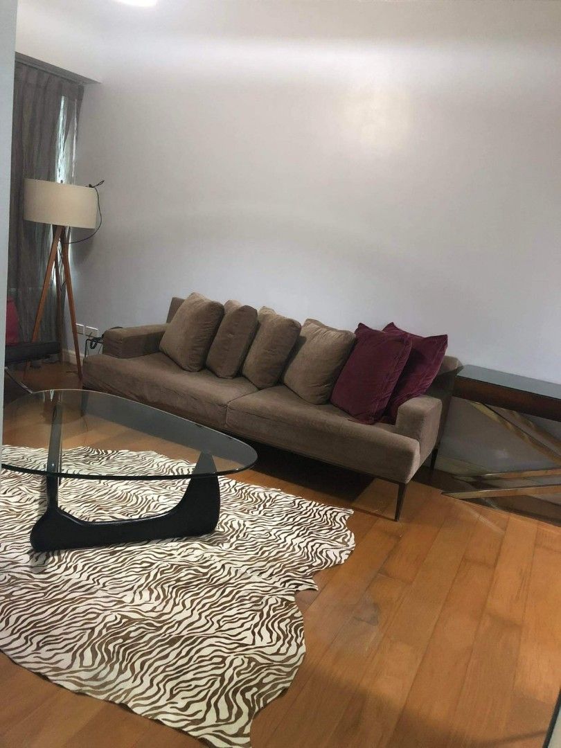 Fully-furnished condo for rent02