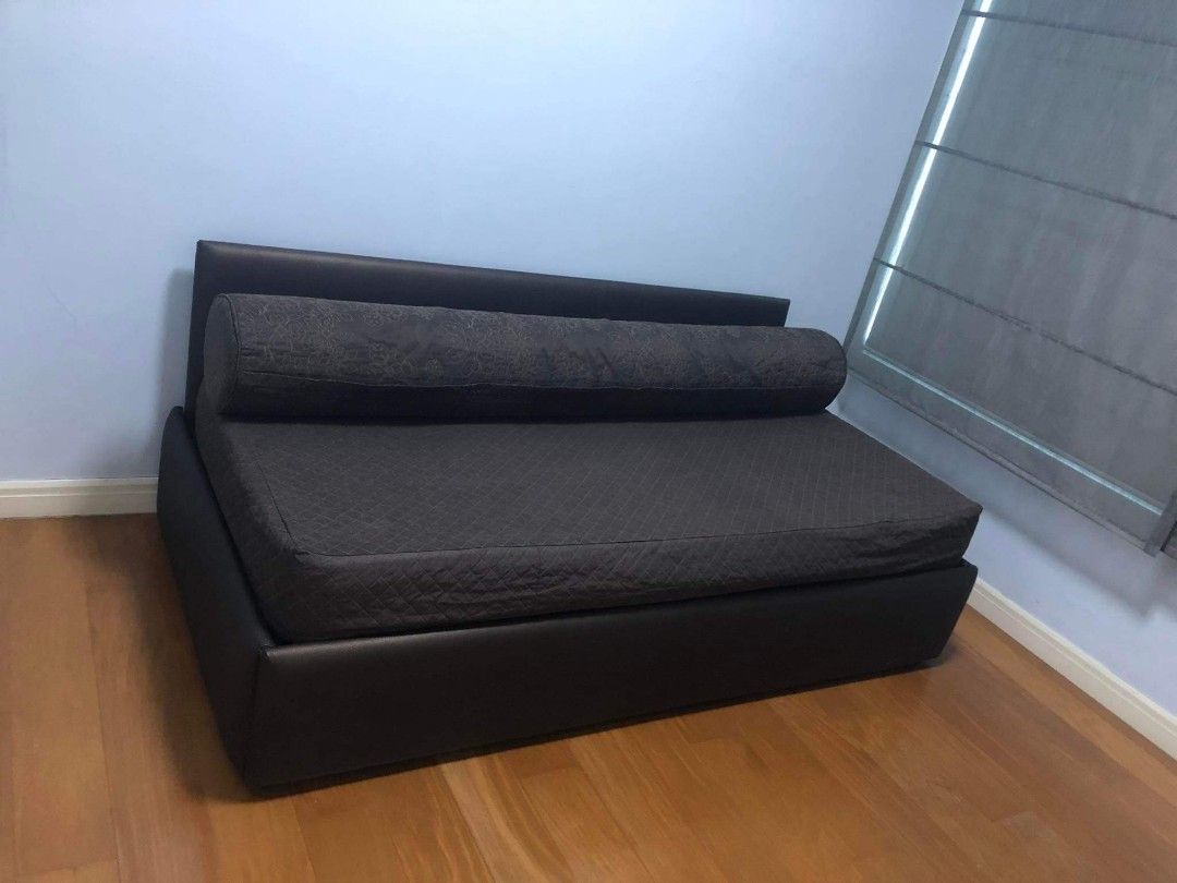 Fully-furnished condo for rent07