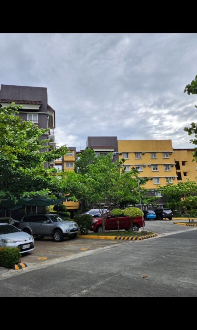 "Bonifacio Heights Condominium Fort Bonifacio, BGC, Mckinley West for rent"09